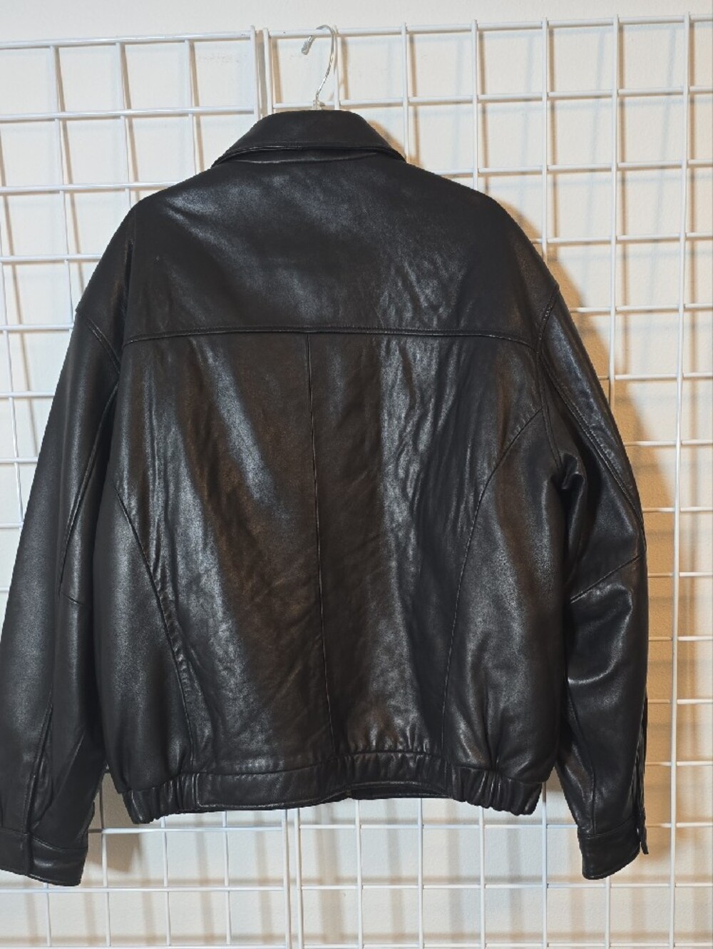 Kirkland Men's Signature Black Leather Bomber Jacket Size XL - Picture 9 of 16